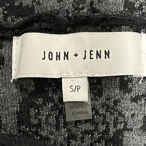 John + Jenn Size S Dylan Hoodie Tunic Sweater Pullover Black Gray Python Print - Picture 4 of 13